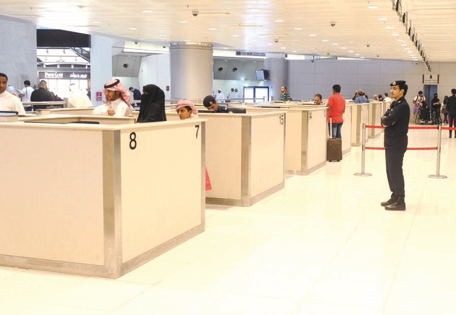 كاونترات ختم الجوازات بلا أي زحام