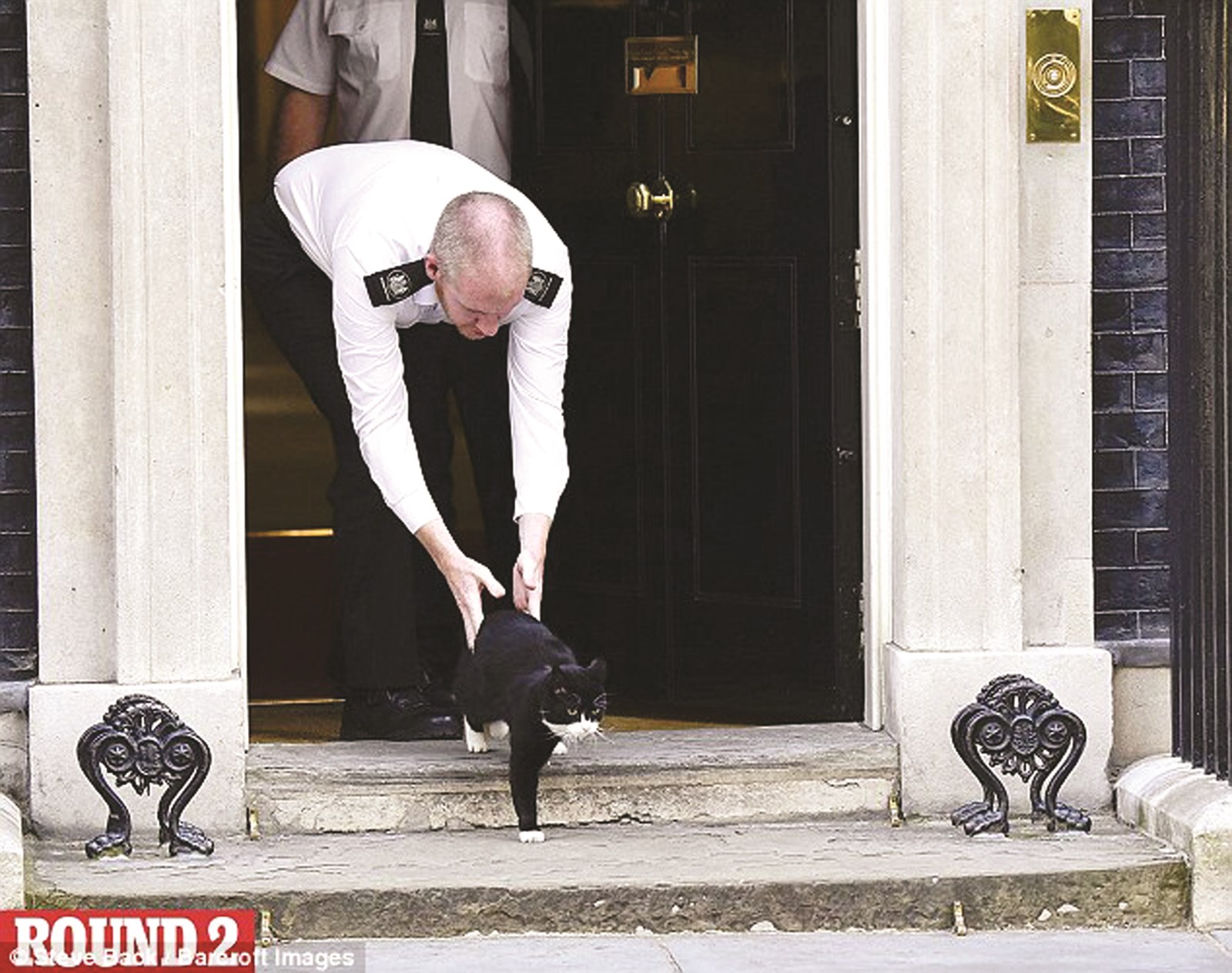 أحد الحراس يُسرح بولمرستون... من غير مطرود