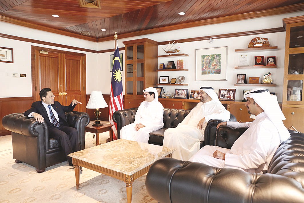 جانب من المحادثات