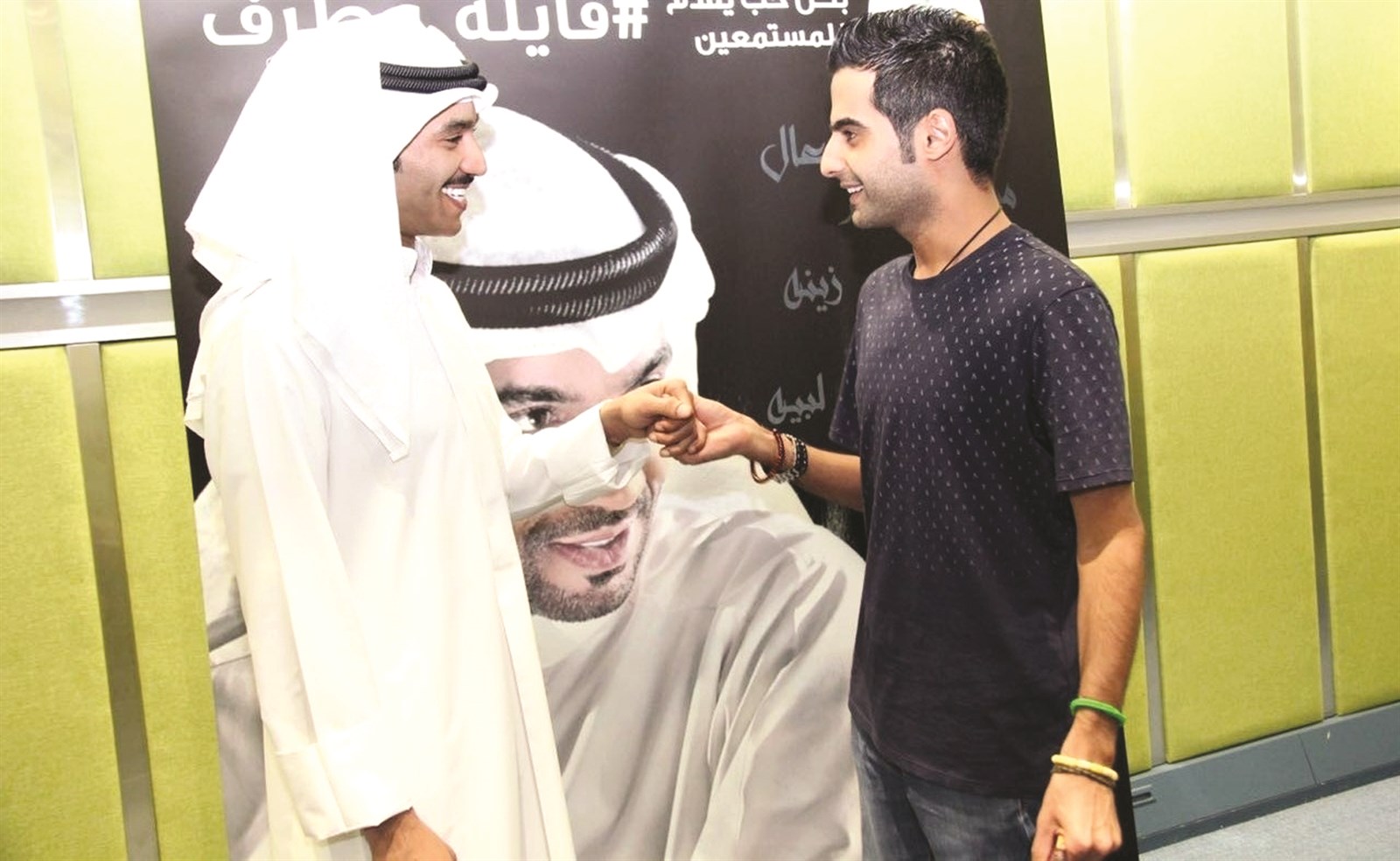 المطرف خلال حديثه مع الزميل حمود العنزي