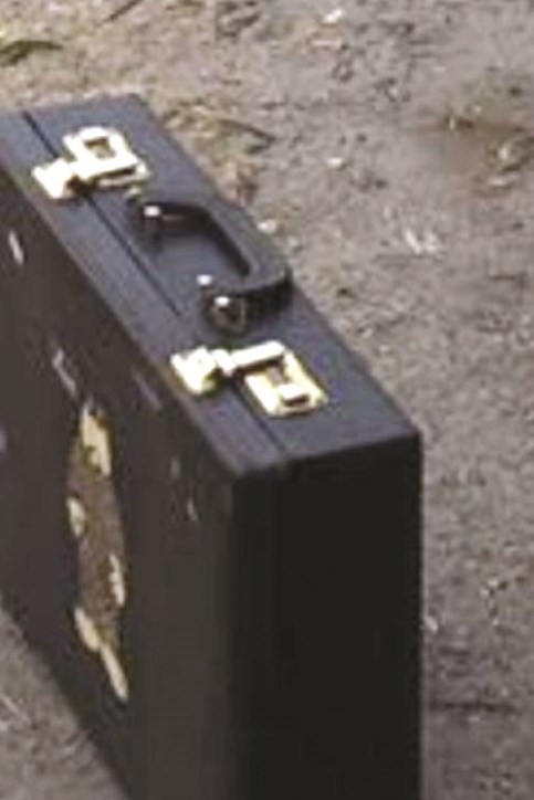 u0627u0644u062du0642u064au0628u0629 u0627u0644u0645u0644u0642u0627u0629 u0641u064a u0627u0644u0623u0646u062fu0644u0633