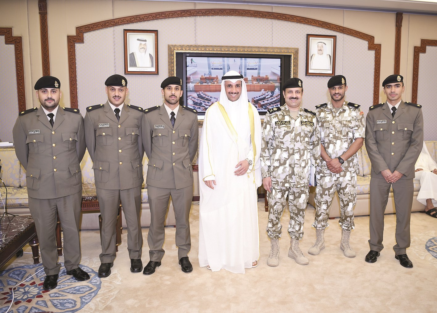 u0627u0644u0631u0626u064au0633 u0627u0644u063au0627u0646u0645 u0645u062au0648u0633u0637u0627 u0627u0644u0648u0642u064au062a u0648u0627u0644u0645u0637u0648u0639 u0648u0627u0644u0636u0628u0627u0637 u0627u0644u062cu062fu062f