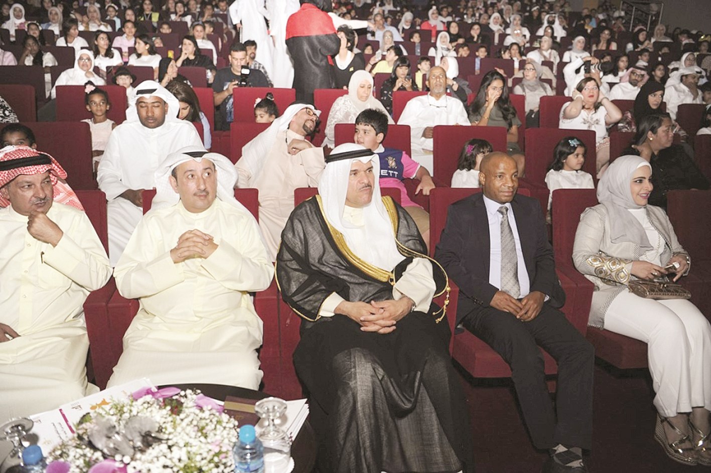 u0633u0644u0645u0627u0646 u0627u0644u062du0645u0648u062f u0645u062au0642u062fu0645u0627u064b u0627u0644u062du0636u0648u0631 (u062au0635u0648u064au0631 u0637u0627u0631u0642 u0639u0632u0627u0644u062fu064au0646)