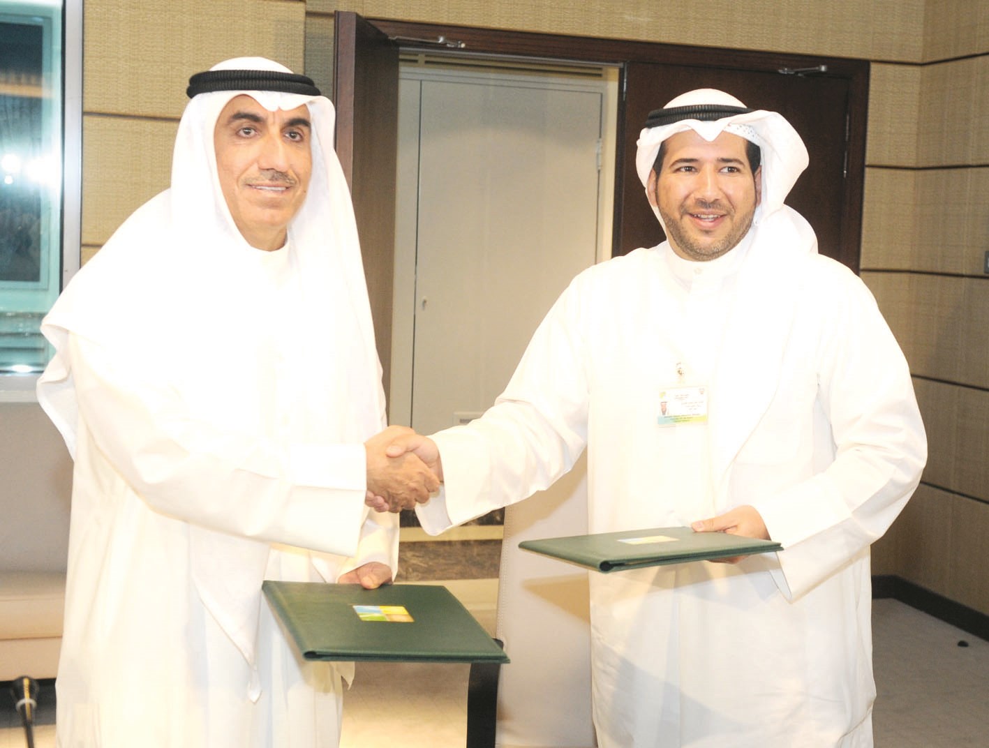 u0627u0644u0623u062du0645u062f u0648u0627u0644u0623u0646u0635u0627u0631u064a u064au062au0628u0627u062fu0644u0627u0646 u0648u062bu0627u0626u0642 u0627u0644u0645u0630u0643u0631u0629