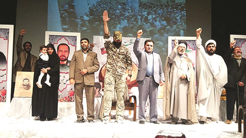 u00abu0623u0628u0648 u062du0631u00bb u0641u064a u0627u0644u0628u0632u0629 u0627u0644u0639u0633u0643u0631u064au0629 u062eu0644u0627u0644 u0627u062du062au0641u0627u0644 u0641u064a u062cu0627u0645u0639u0629 u062du0643u064au0645 u0633u0628u0632u0648u0627u0631u064a u0641u064a u0625u064au0631u0627u0646