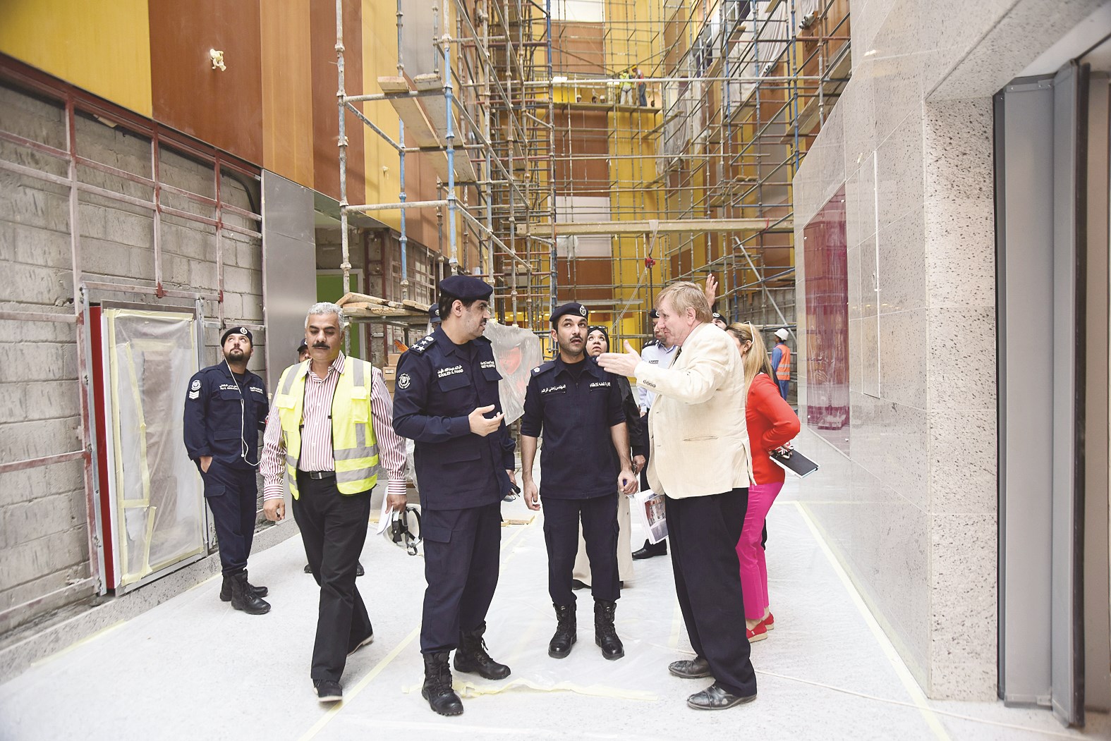 u0641u0631u064au0642 u0642u0637u0627u0639 u0627u0644u0648u0642u0627u064au0629 u0641u064a u062du0648u0644u064a u062eu0644u0627u0644 u062cu0648u0644u062au0647 u0641u064a u0645u0633u062au0634u0641u0649 u062cu0627u0628u0631