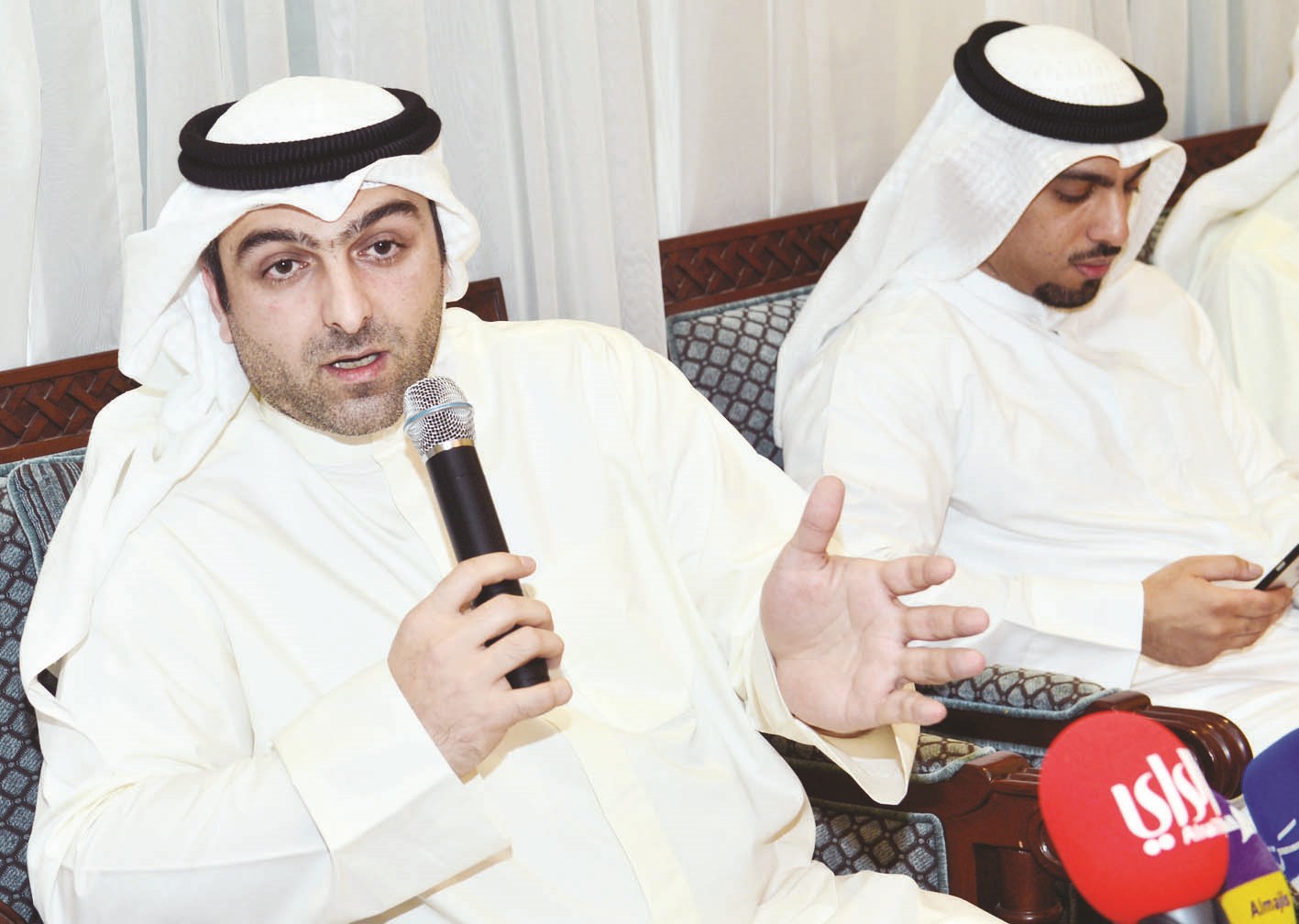 u0623u0628u0644 u0645u062au062du062fu062bu0627 (u062au0635u0648u064au0631 u0645u0648u0633u0649 u0639u064au0627u0634)