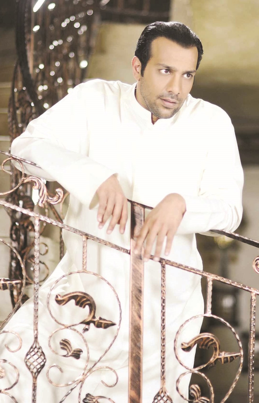 u0623u0648u0633 u0627u0644u0634u0637u064a u0641u064a u0645u0633u0644u0633u0644 u00abu0644u0643 u064au0648u0645u00bb