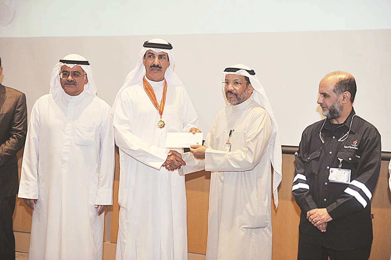 ... وعبدالله الطرقي