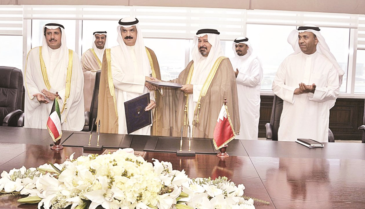 u0627u0644u0639u0645u0631 u0648u0622u0644 u062eu0644u064au0641u0629 u0648u0639u0632u0627u0645 u0627u0644u0635u0628u0627u062d u0623u062bu0646u0627u0621 u062au0648u0642u064au0639 u0627u0644u0627u062au0641u0627u0642u064au0629