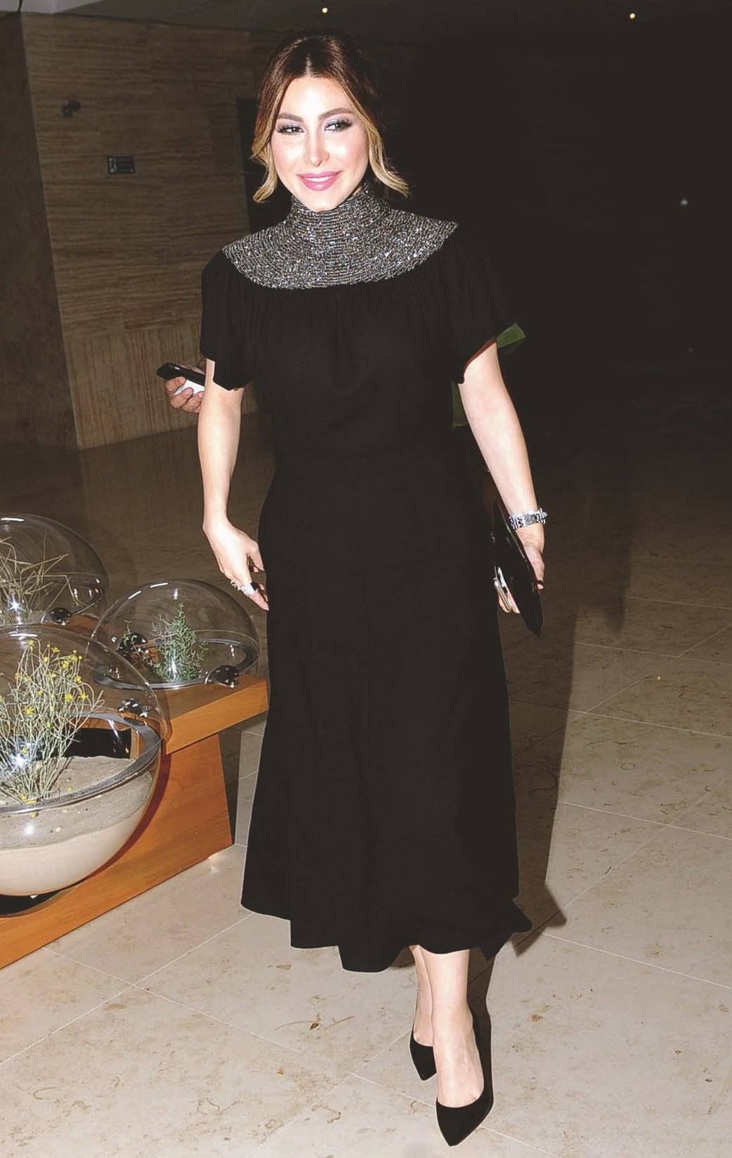 u064au0627u0631u0627 u0641u064a u0637u0631u064au0642u0647u0627 u0625u0644u0649 u0627u0644u0645u0624u062au0645u0631 u0627u0644u0635u062du0627u0641u064a  (u062au0635u0648u064au0631 u062cu0644u0627u0644 u0645u0639u0648u0636)