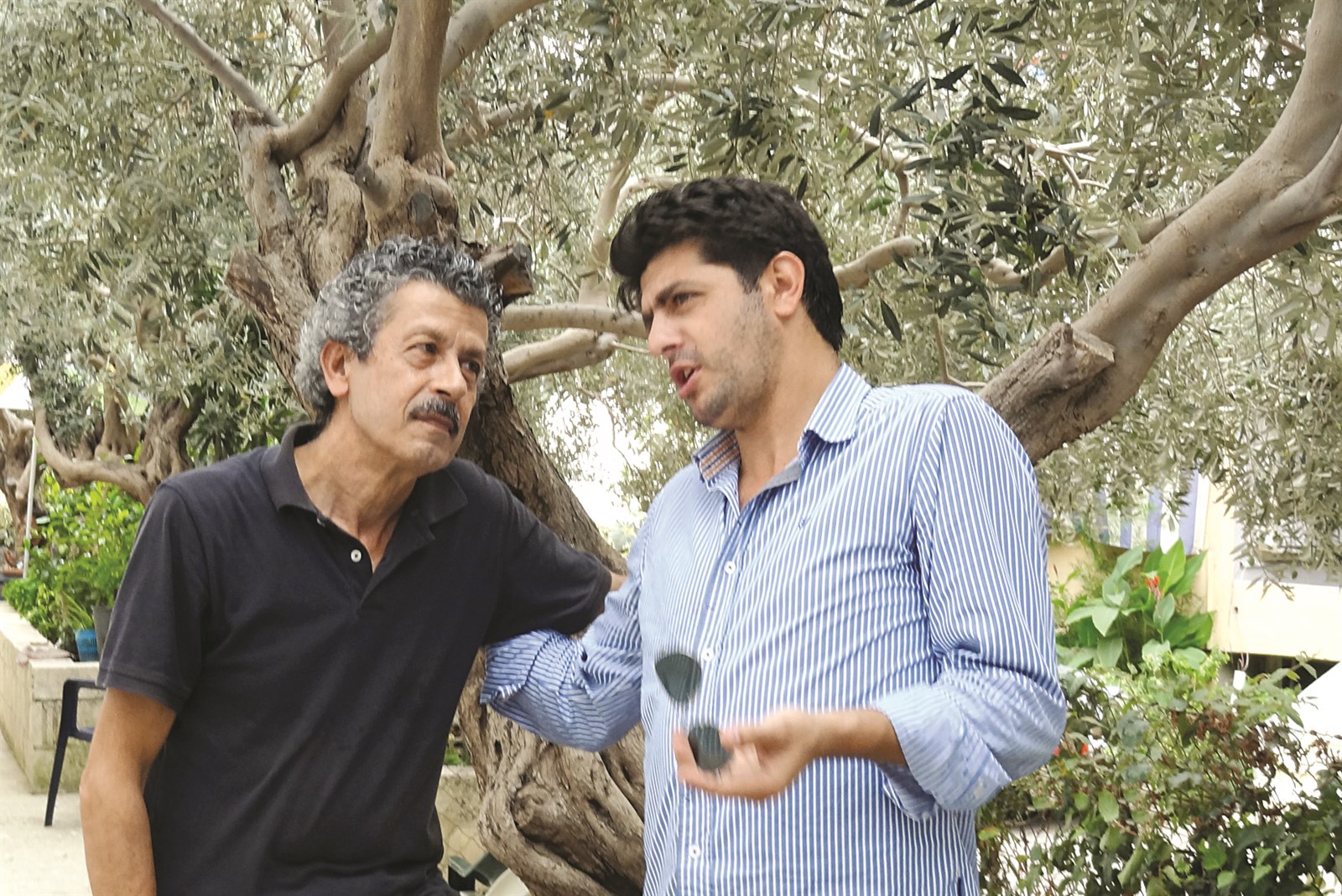 u0637u0648u0646u064a u0639u064au0633u0649 u0648u0648u0627u0644u062fu0647