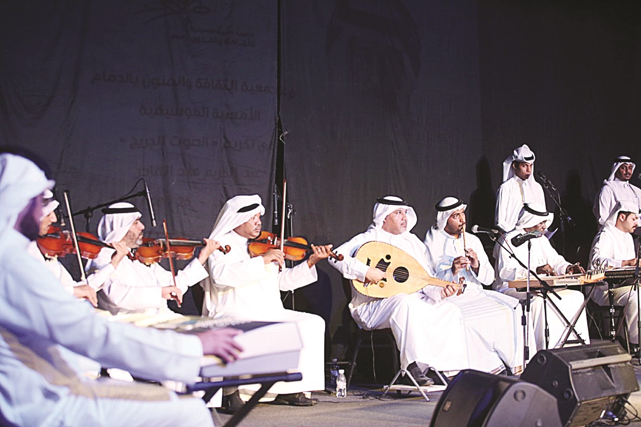جانب من الأمسية