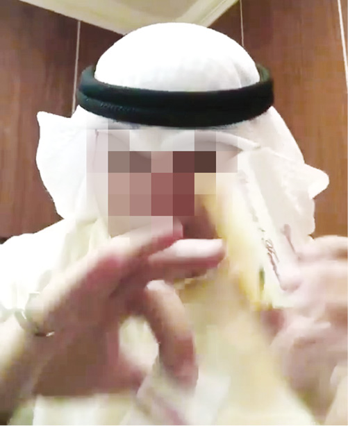 u0627u0644u0645u0648u0627u0637u0646 u0639u0627u0631u0636u0627u064b u0628u0636u0627u0639u062au0647