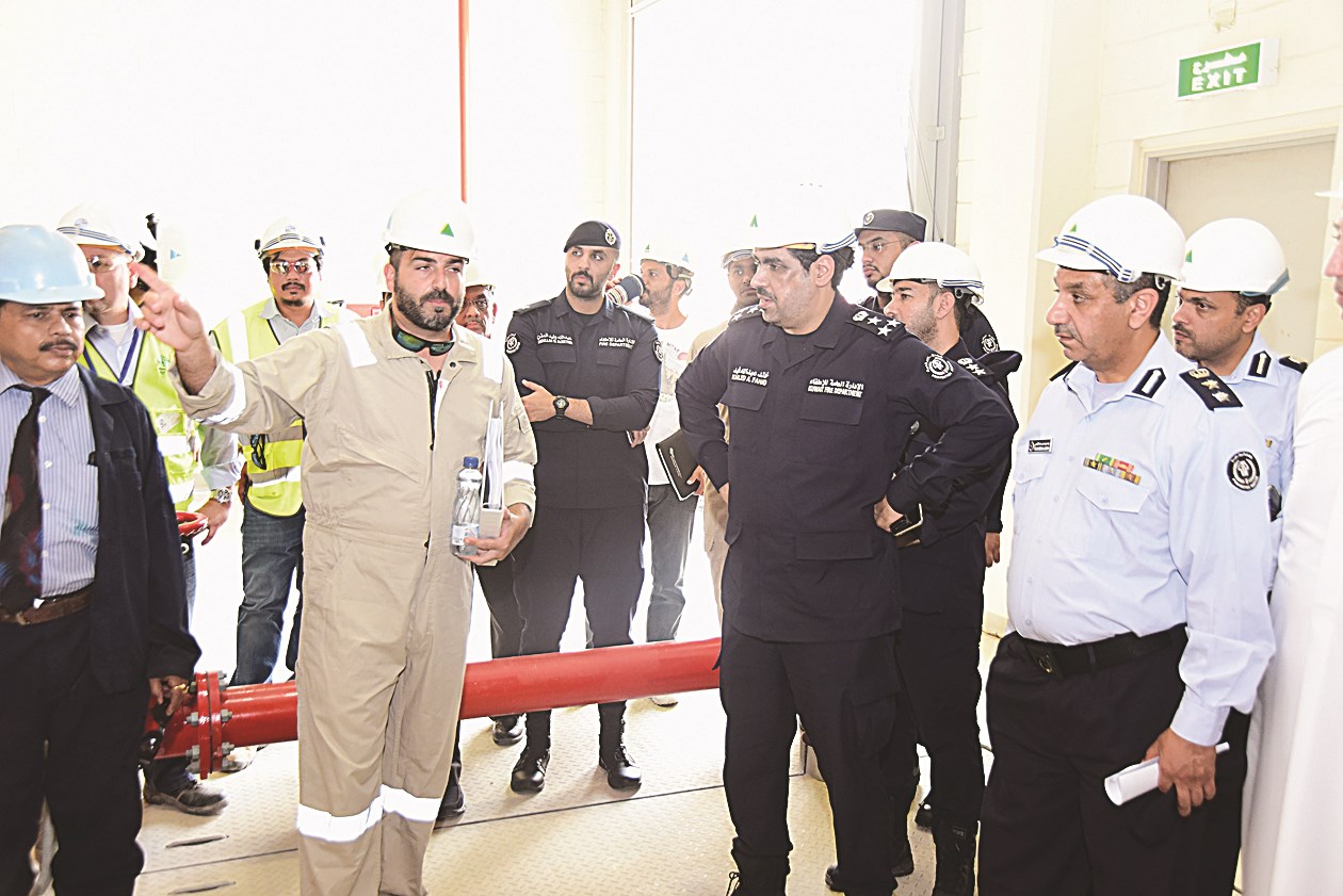 u0627u0644u0639u0645u064au062f u0639u0628u062fu0627u0644u0644u0647 u0648u0641u0631u064au0642 u0627u0644u0625u0637u0641u0627u0621 u0623u062bu0646u0627u0621 u0627u0644u0643u0634u0641 u0639u0644u0649 u0627u0644u0645u0639u062fu0627u062a u0641u064a u0627u0644u0645u062du0637u0629