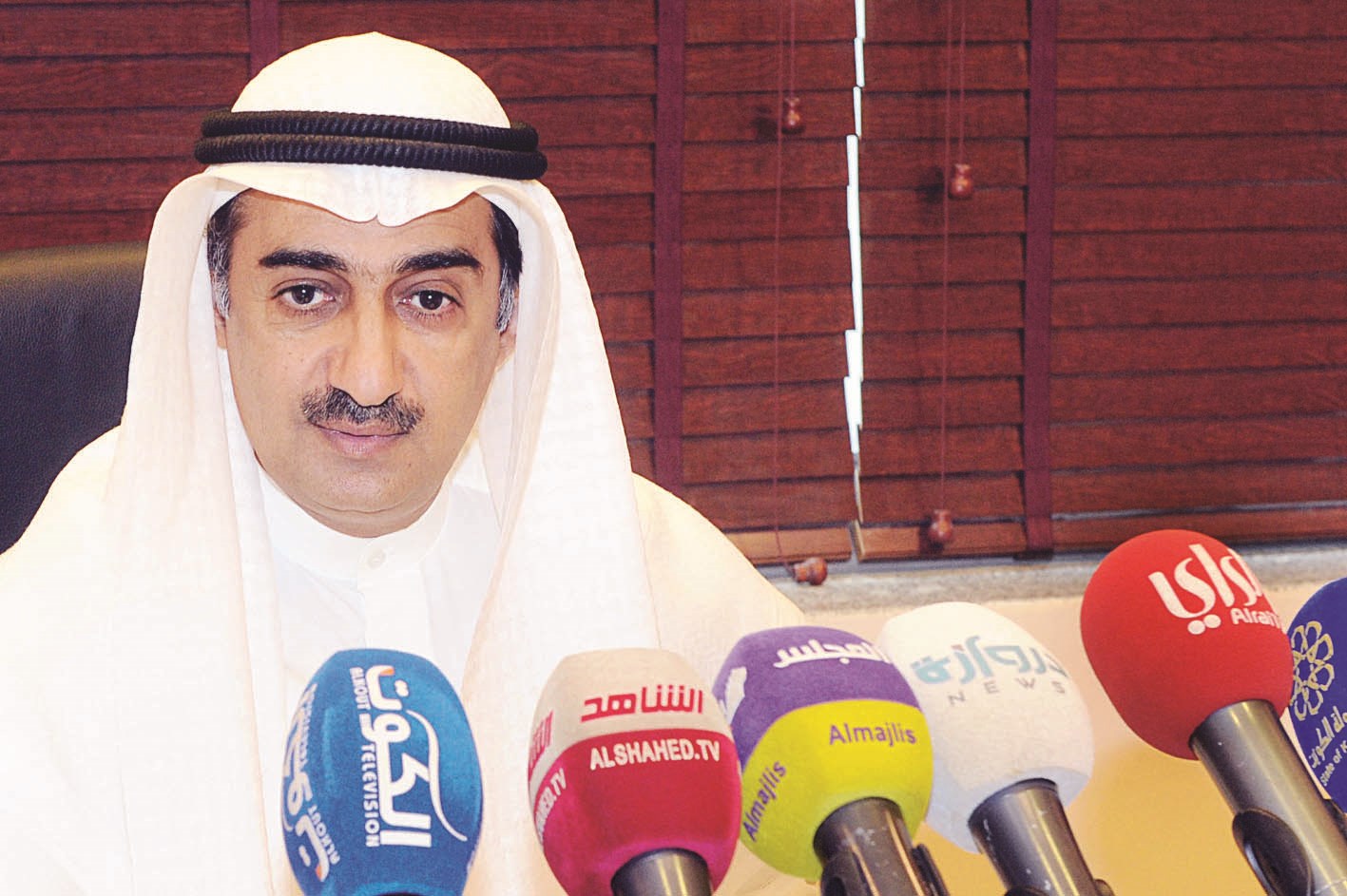 u0627u0644u0639u0644u064a u0645u062au062du062fu062bu0627u064b u0644u0644u0635u062du0627u0641u064au064au0646 (u062au0635u0648u064au0631 u0632u0643u0631u064au0627 u0639u0637u064au0629)