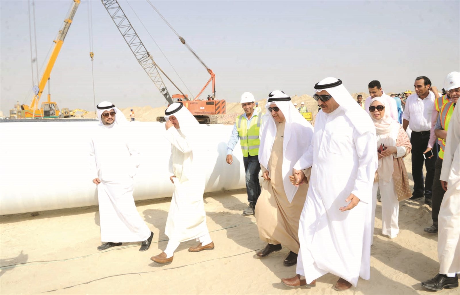 الجسار متفقداً سير عمل المشروع