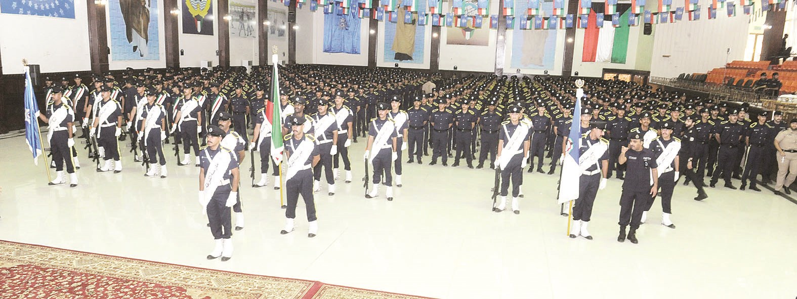 الخريجون     (تصوير زكريا عطية)