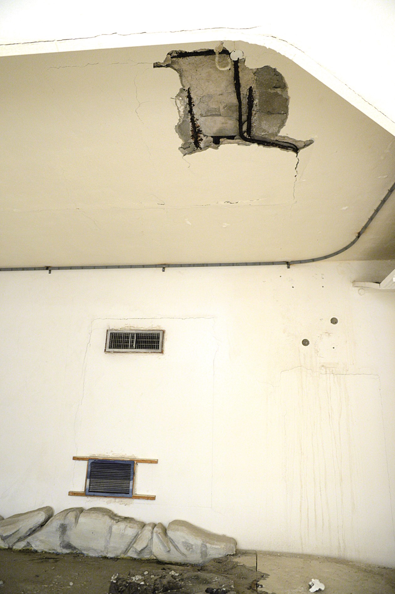 «لا تهدروا تحفة ثمينة»