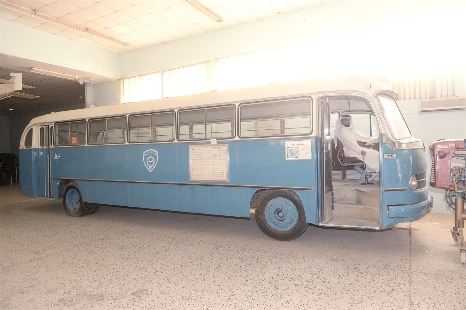 حافلة ركاب قديمة