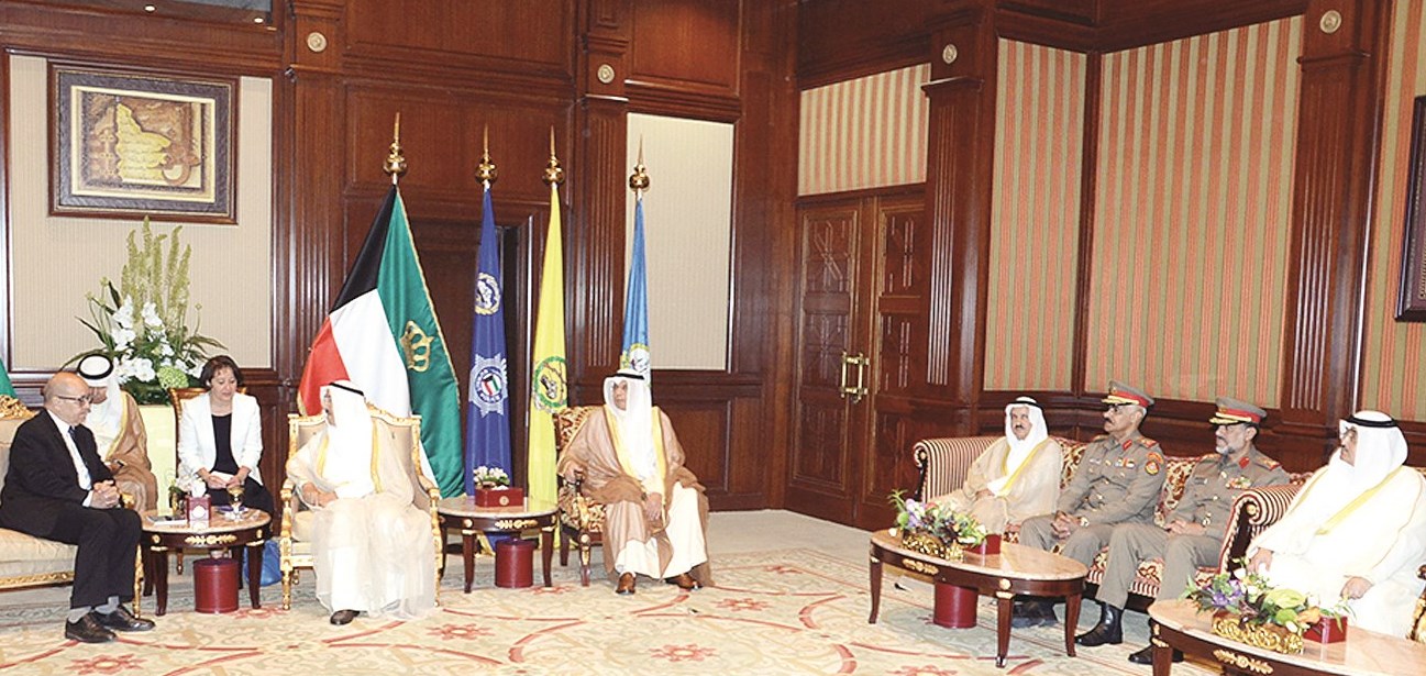 u0633u0645u0648 u0627u0644u0623u0645u064au0631 u0645u0633u062au0642u0628u0644u0627u064b u0648u0632u064au0631 u0627u0644u062fu0641u0627u0639 u0627u0644u0641u0631u0646u0633u064a u0628u062du0636u0648u0631 u0627u0644u062cu0631u0627u062d u0648u0634u0631u0627u0631 u0648u0627u0644u062eu0636u0631 u0648u0627u0644u0646u0648u0627u0641