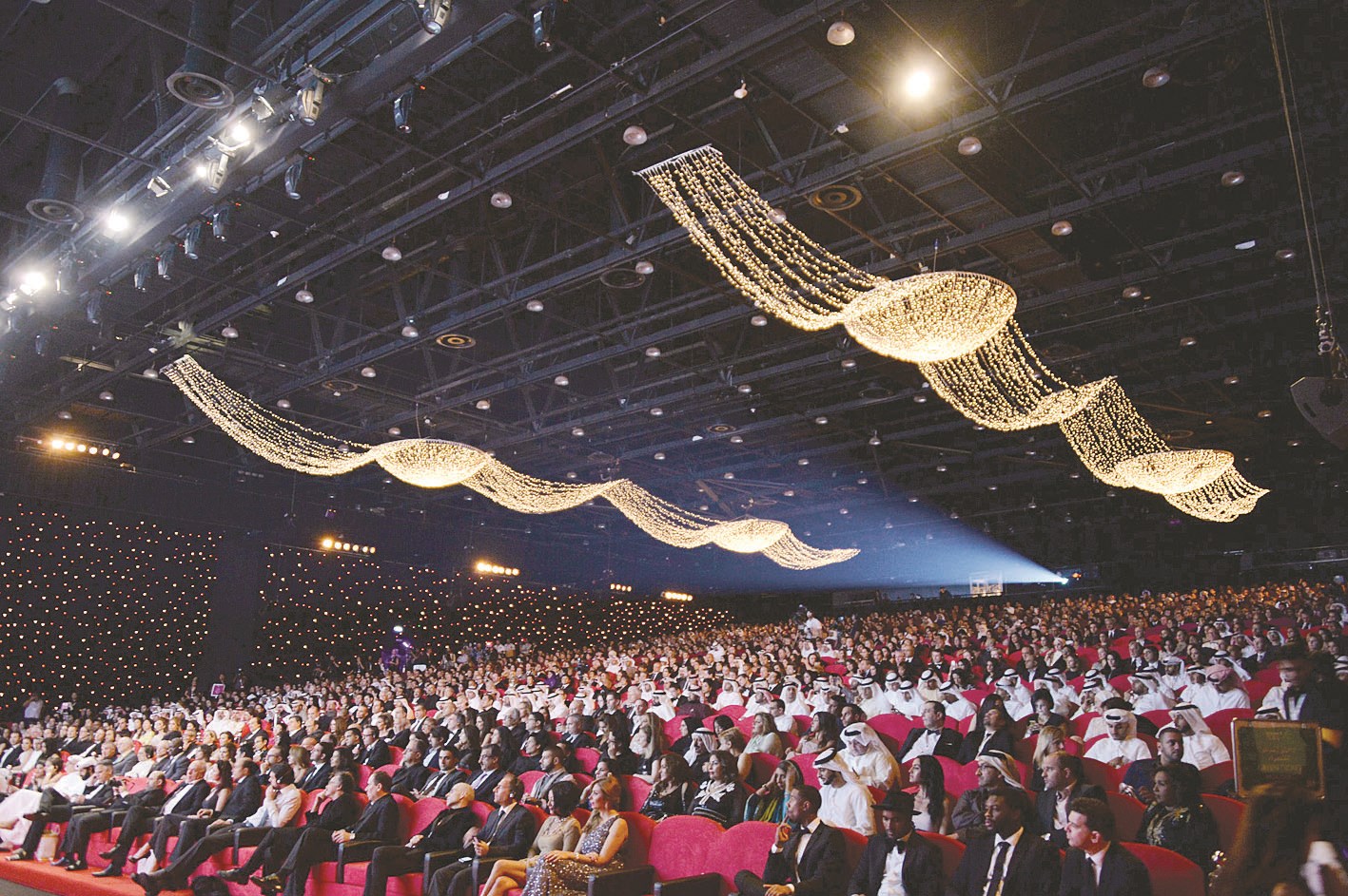 u0633u062du0631 u0627u0644u0633u064au0646u0645u0627 u0641u064a u0645u0647u0631u062cu0627u0646 u062fu0628u064a