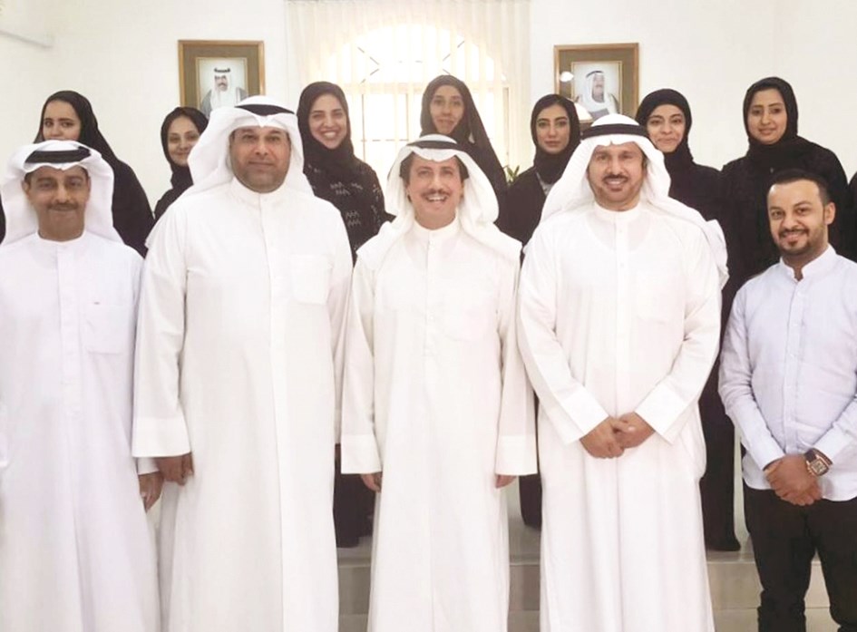 u0639u0632u0627u0645 u0627u0644u0635u0628u0627u062d u062eu0644u0627u0644 u0632u064au0627u0631u062au0647 u0644u0644u0645u0643u062au0628 u0627u0644u062bu0642u0627u0641u064a u0627u0644u0643u0648u064au062au064a