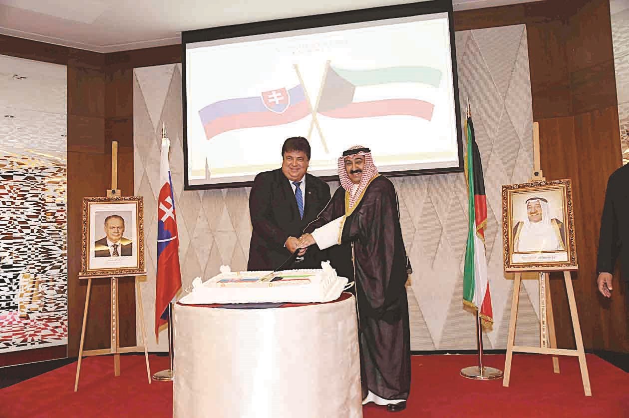 u0627u0644u062eu0628u064au0632u064a u064au0634u0627u0631u0643 u0627u0644u0633u0641u064au0631 u0627u0644u0633u0644u0648u0641u0627u0643u064a u0642u0637u0639 u0642u0627u0644u0628 u0627u0644u062du0644u0648u0649 (u062au0635u0648u064au0631 u062cu0644u0627u0644 u0645u0639u0648u0636)