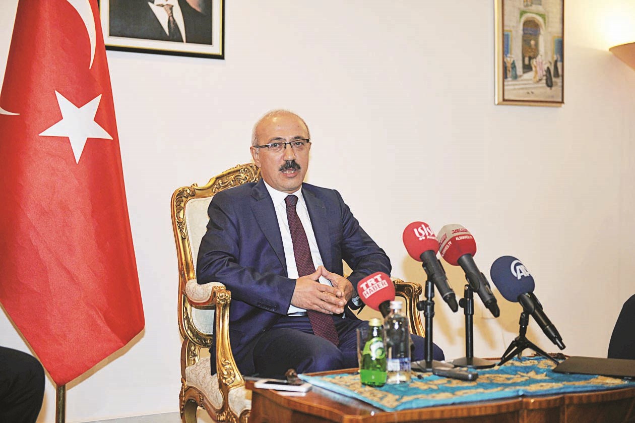 u0648u0632u064au0631 u0627u0644u062au0646u0645u064au0629 u0627u0644u062au0631u0643u064a u062eu0644u0627u0644 u0627u0644u0645u0624u062au0645u0631 u0627u0644u0635u062du0627u0641u064a (u062au0635u0648u064au0631 u0646u0648u0631 u0647u0646u062fu0627u0648u064a)