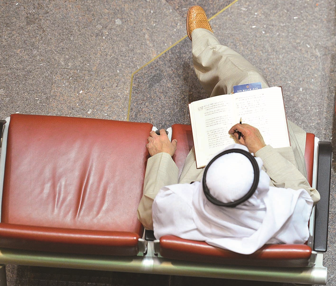 u0645u0644u0641u0627u062a u062bu0642u064au0644u0629 u0628u0627u0646u062au0638u0627u0631 u0642u0631u0627u0631 u00abu0627u0644u0647u064au0626u0629u00bb (u062au0635u0648u064au0631 u0645u0648u0633u0649 u0639u064au0627u0634)