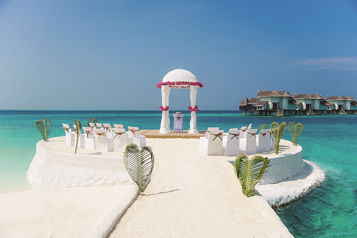 جانب من تجهيزات العرس في منتجع «فيتافيلي»