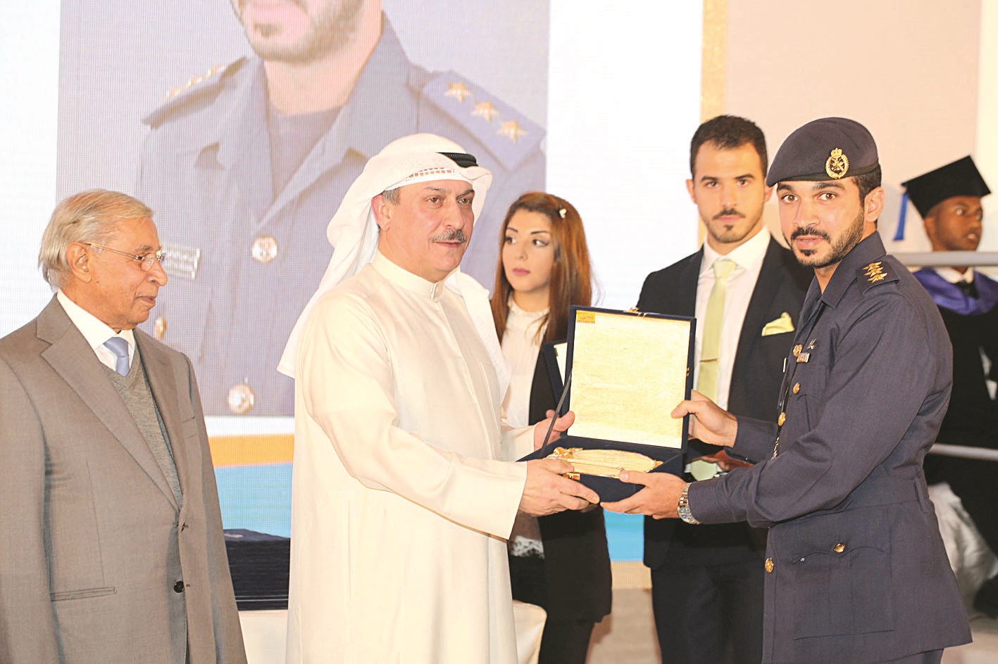 ... وضابط خريج