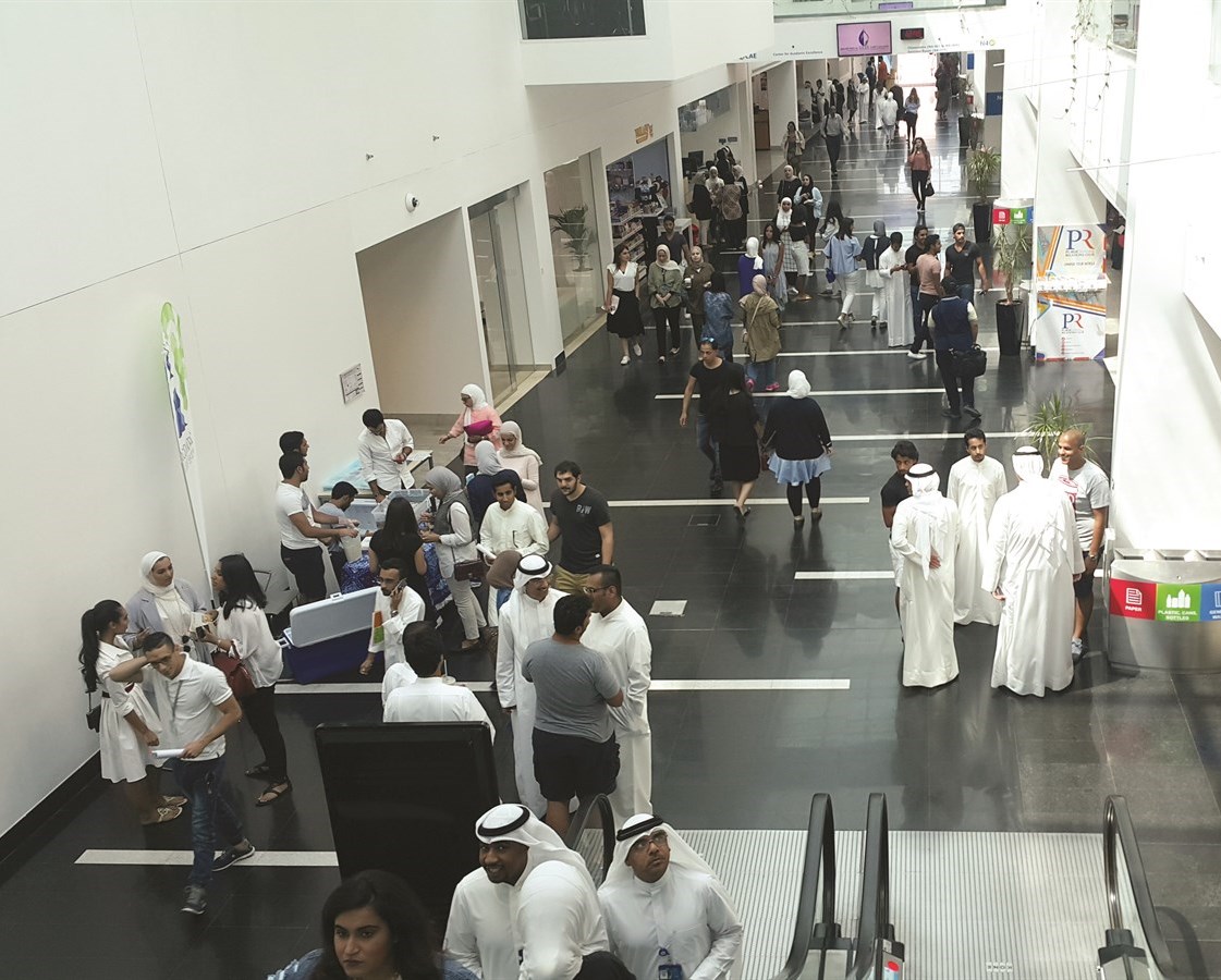 التزام طلابي بالحضور