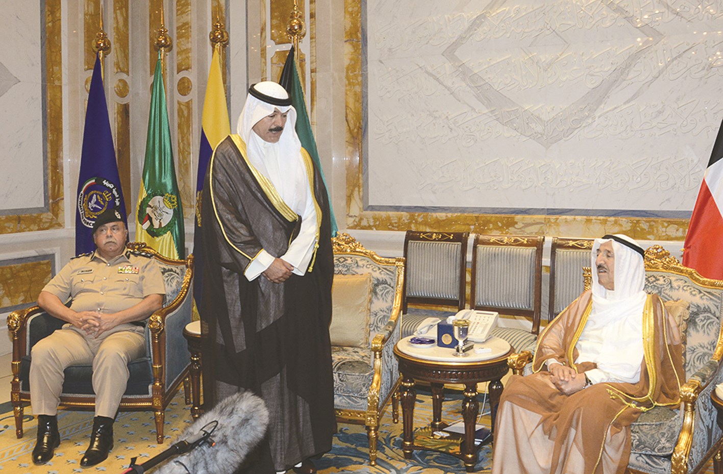 صاحب السمو مستقبلاً محمد الخالد والفريق الفهد