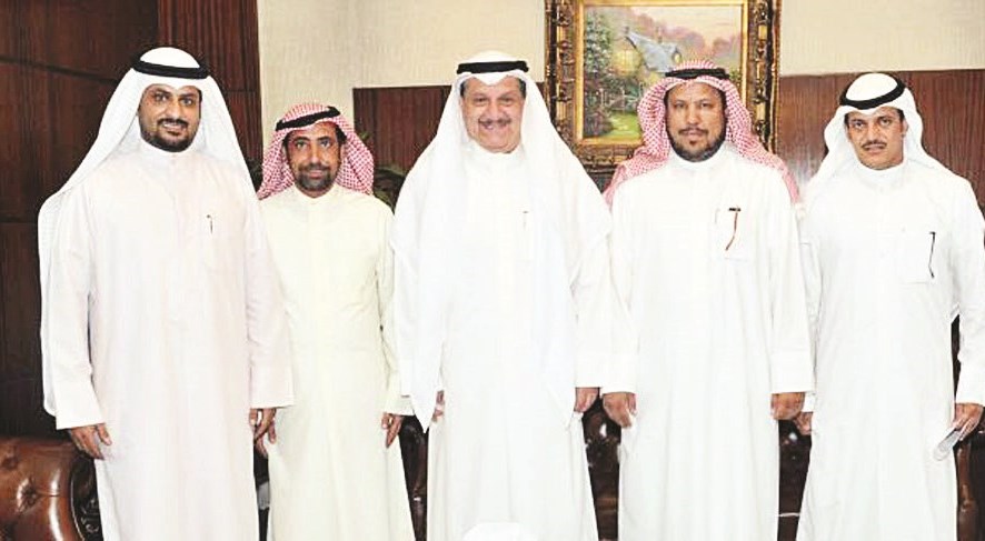 u0627u0644u0643u0646u062fu0631u064a u0645u062au0648u0633u0637u0627 u0623u0639u0636u0627u0621 u0646u0642u0627u0628u0629 u00abu0627u0644u0645u0648u0627u0635u0644u0627u062au00bb