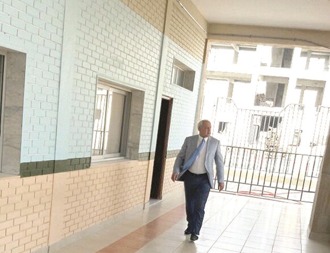 u0627u0644u0639u064au0633u0649 u0644u062fu0649 u062au0641u0642u062fu0647 u0625u062du062fu0649 u0627u0644u0645u062fu0627u0631u0633 u0623u0645u0633