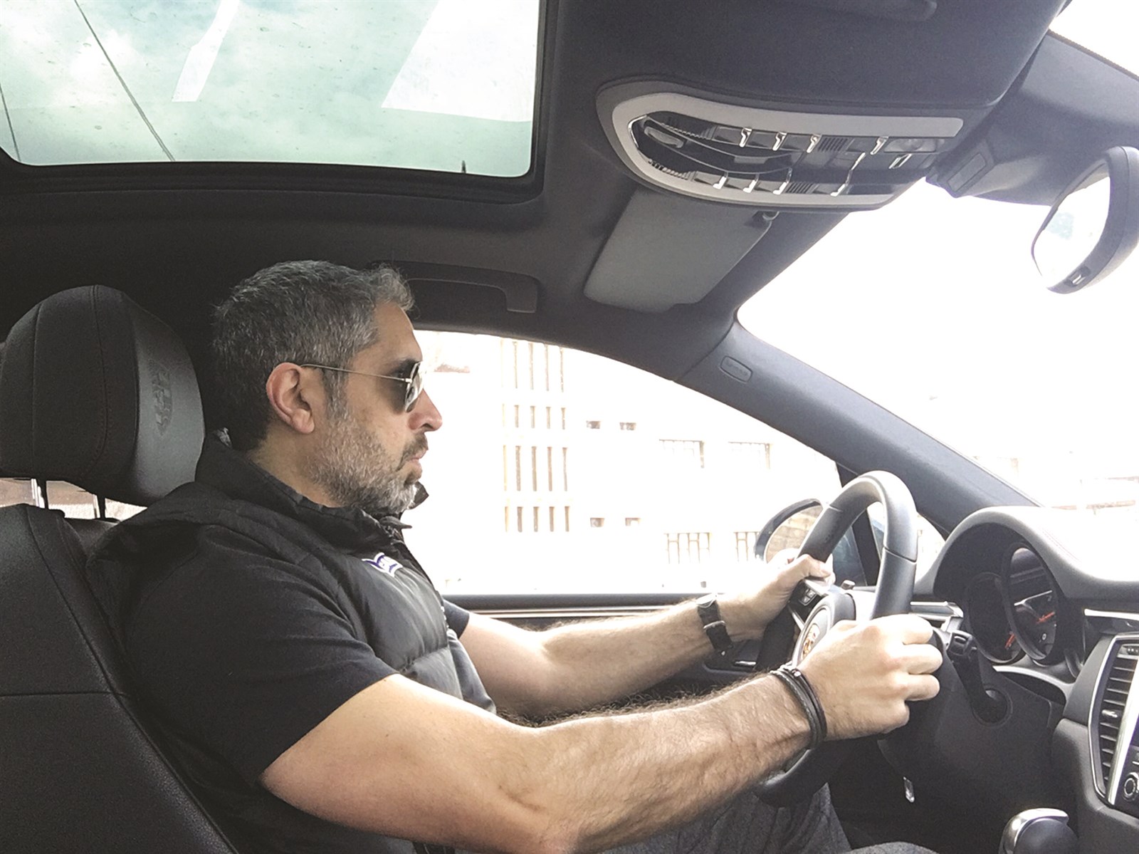 الزميل سهيل الحويك خلال تجربة «مكان»