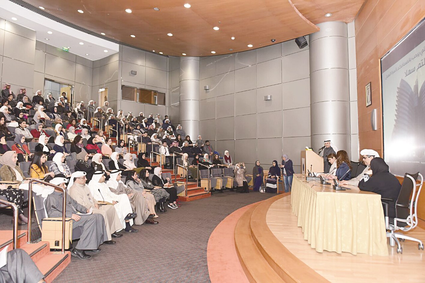 u0642u064au0627u062fu0627u062a u0627u0644u0646u0641u0637 u0648u0627u0644u0645u0642u0628u0648u0644u0648u0646 u062eu0644u0627u0644 u0645u062au0627u0628u0639u0629 u0627u0644u0641u0631u0632 u0627u0644u0622u0644u064a