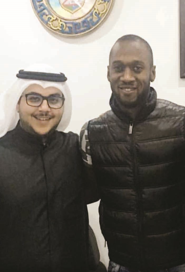 u0639u0644u064a u0627u0644u0643u0627u0638u0645u064a u0645u0639 u0643u064au062au0627