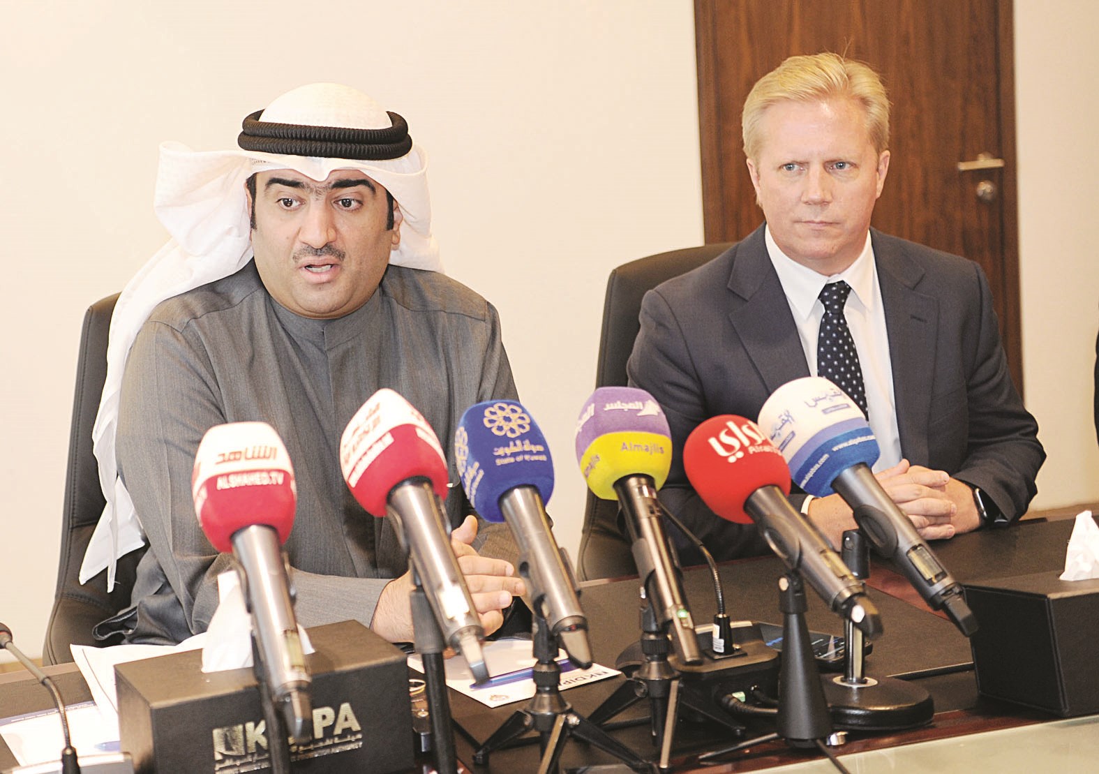 u0627u0644u0631u0648u0636u0627u0646 u0648u062au0648u062f u0645u0627u0643u0644u0627u064a (u062au0635u0648u064au0631 u0637u0627u0631u0642 u0639u0632u0627u0644u062fu064au0646)