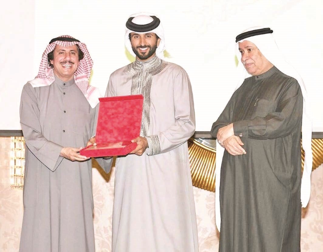 u062fu0631u0639 u062au0630u0643u0627u0631u064au0629 u0645u0646 u0639u0632u0627u0645 u0627u0644u0635u0628u0627u062d u0644u0639u064au0633u0649 u0628u0646 u0631u0627u0634u062f