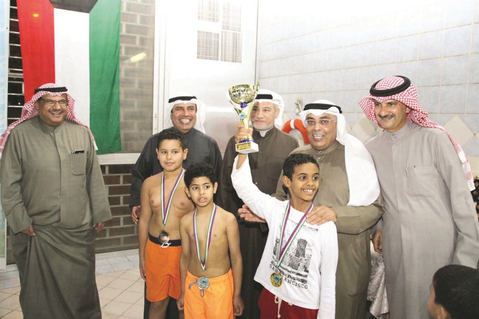 فيصل المقصيد متوجاً الطلاب الفائزين