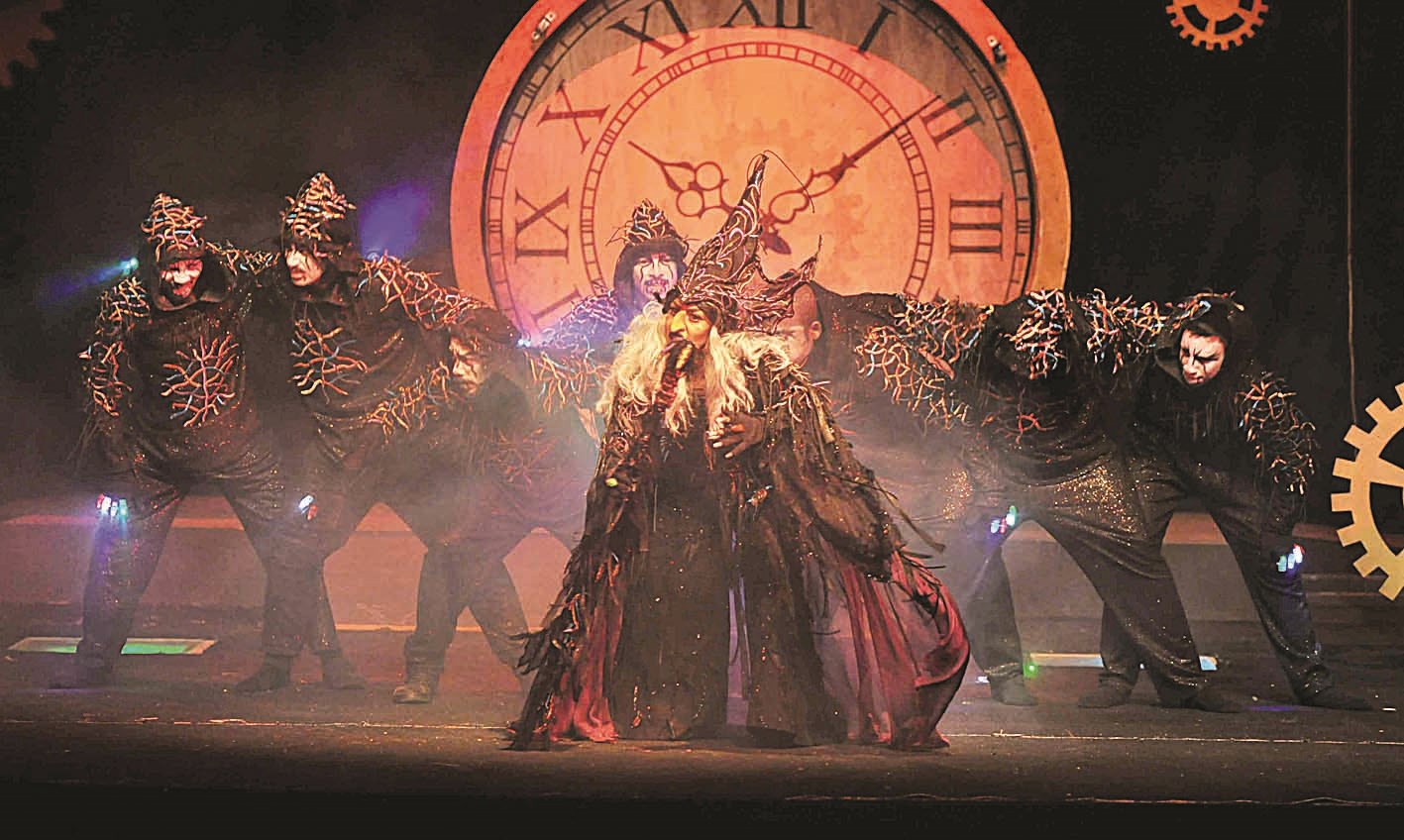 u0645u0634u0647u062f u062fu0631u0627u0645u064a        (u062au0635u0648u064au0631 u0633u0639u062f u0647u0646u062fu0627u0648u064a)