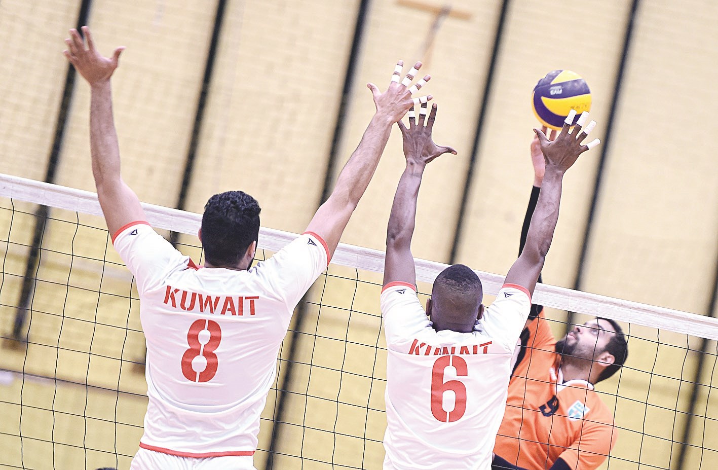 u0643u0627u0638u0645u0629 u0648u00abu0627u0644u0643u0648u064au062au00bb... u0635u0631u0627u0639 u0645u062bu064au0631 u0639u0644u0649 u0627u0644u0642u0645u0651u0629