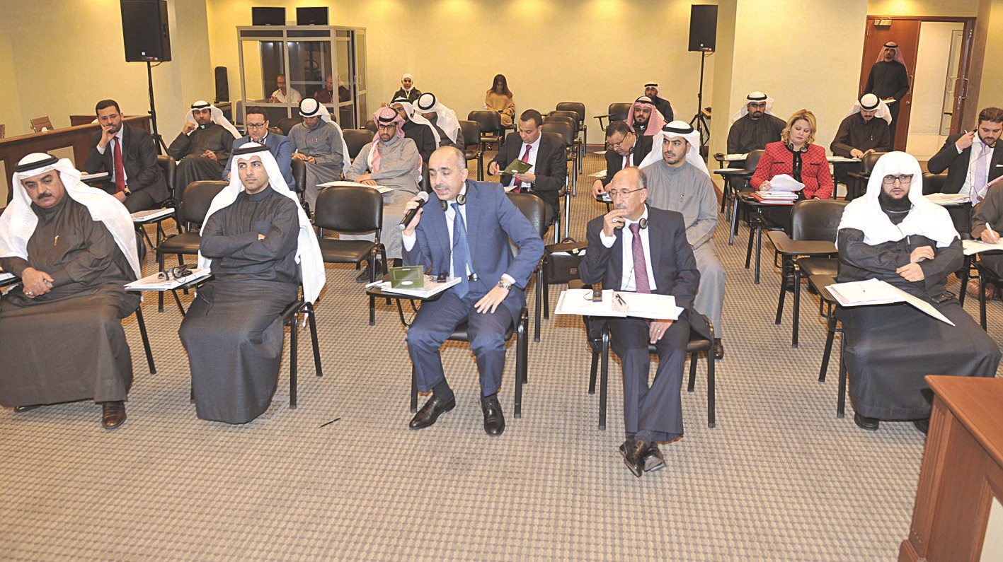 حضور ورشة العمل