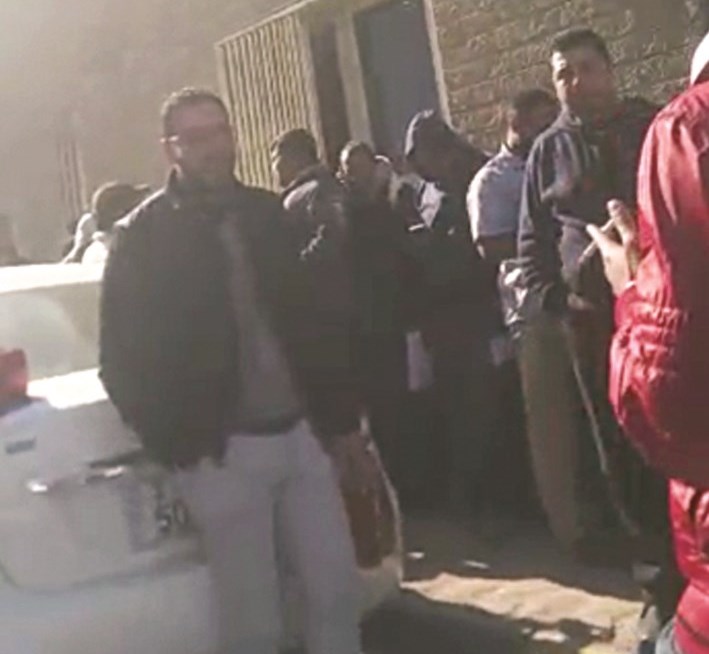 الطوابير لا تزال قائمة