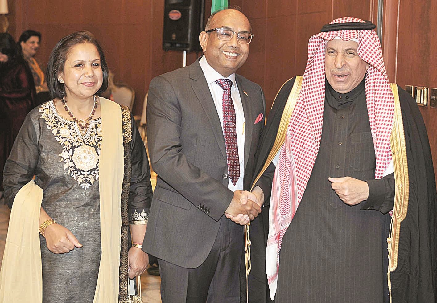 السفير السعودي مهنئاً نظيره الهندي
