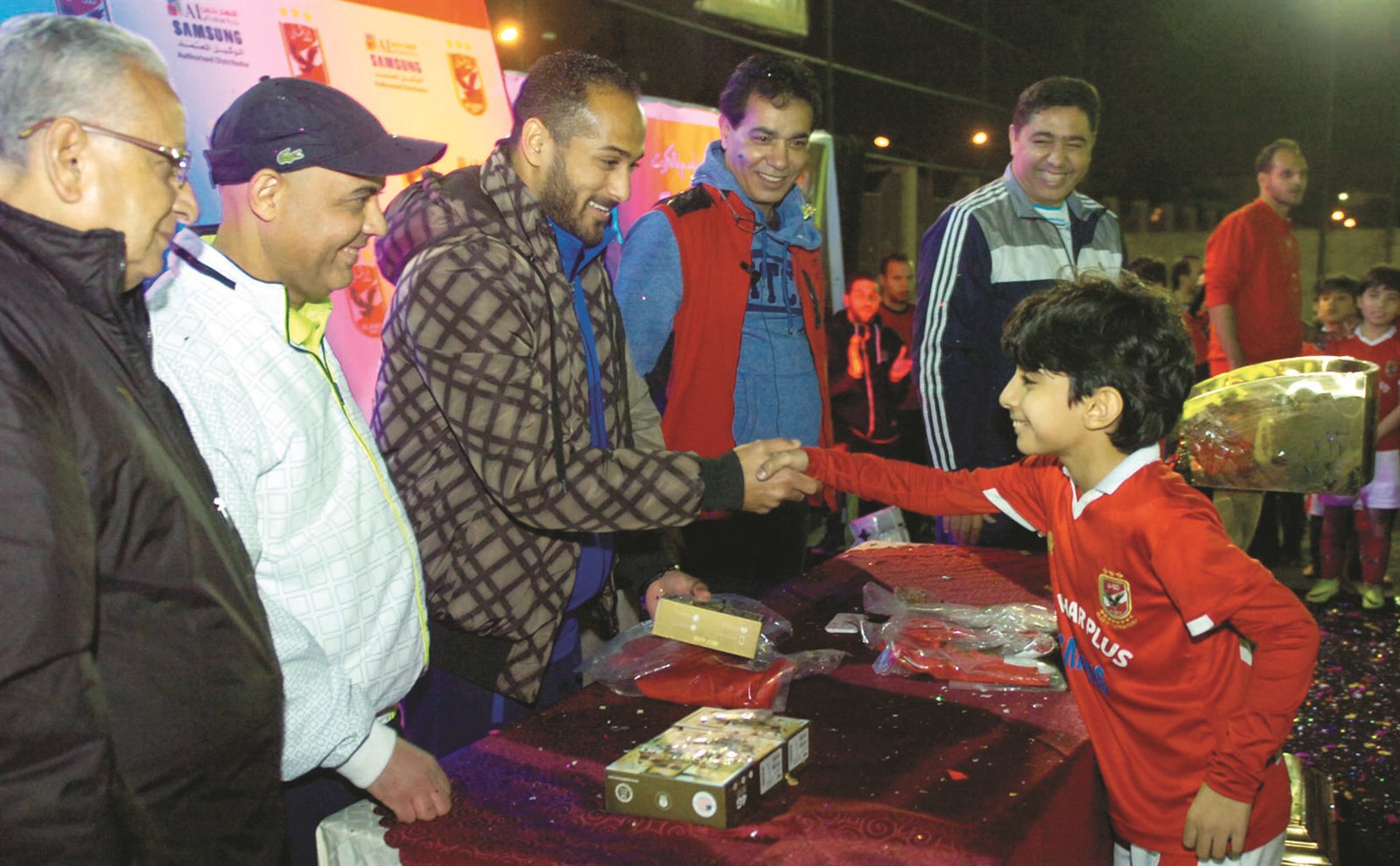 u0646u062cu0645 u0627u0644u0623u0647u0644u064a u0648u0644u064au062f u0633u0644u064au0645u0627u0646 u064au0643u0631u0645 u0623u062du062f u0627u0644u0644u0627u0639u0628u064au0646 u0628u062du0636u0648u0631 u0639u062bu0645u0627u0646 u0648u062du0633u064au0646 (u062au0635u0648u064au0631 u0628u0633u0627u0645 u0632u064au062fu0627u0646)