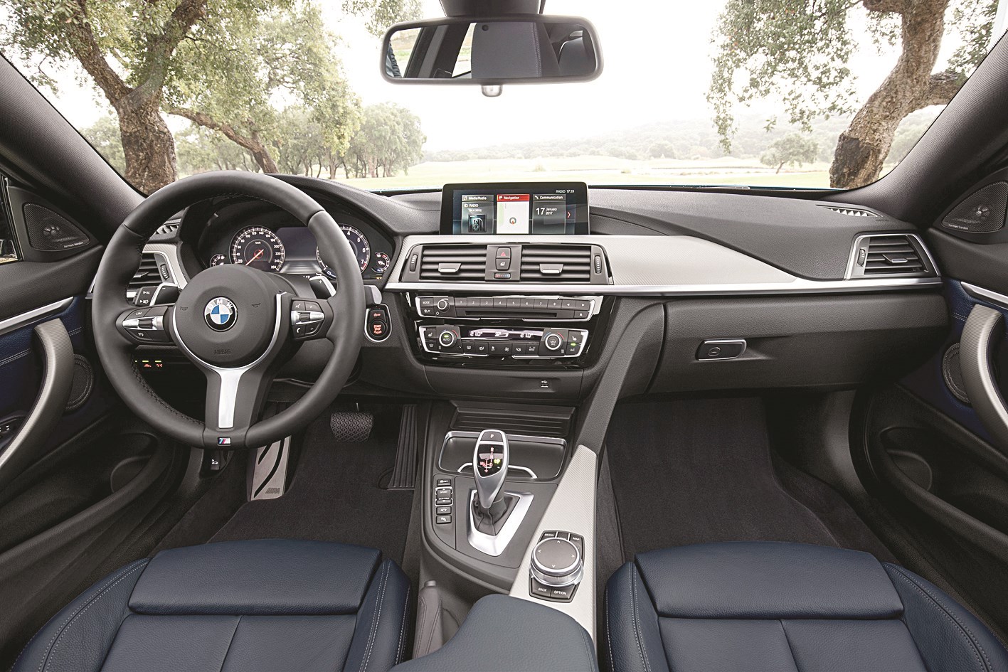 مقصورة فاخرة ومنظمة