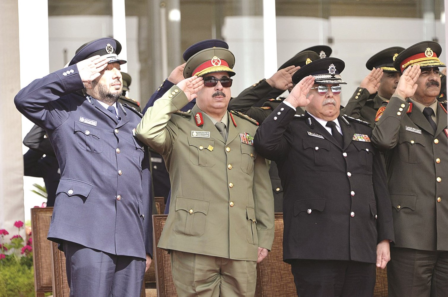 تحية من قيادات عسكرية